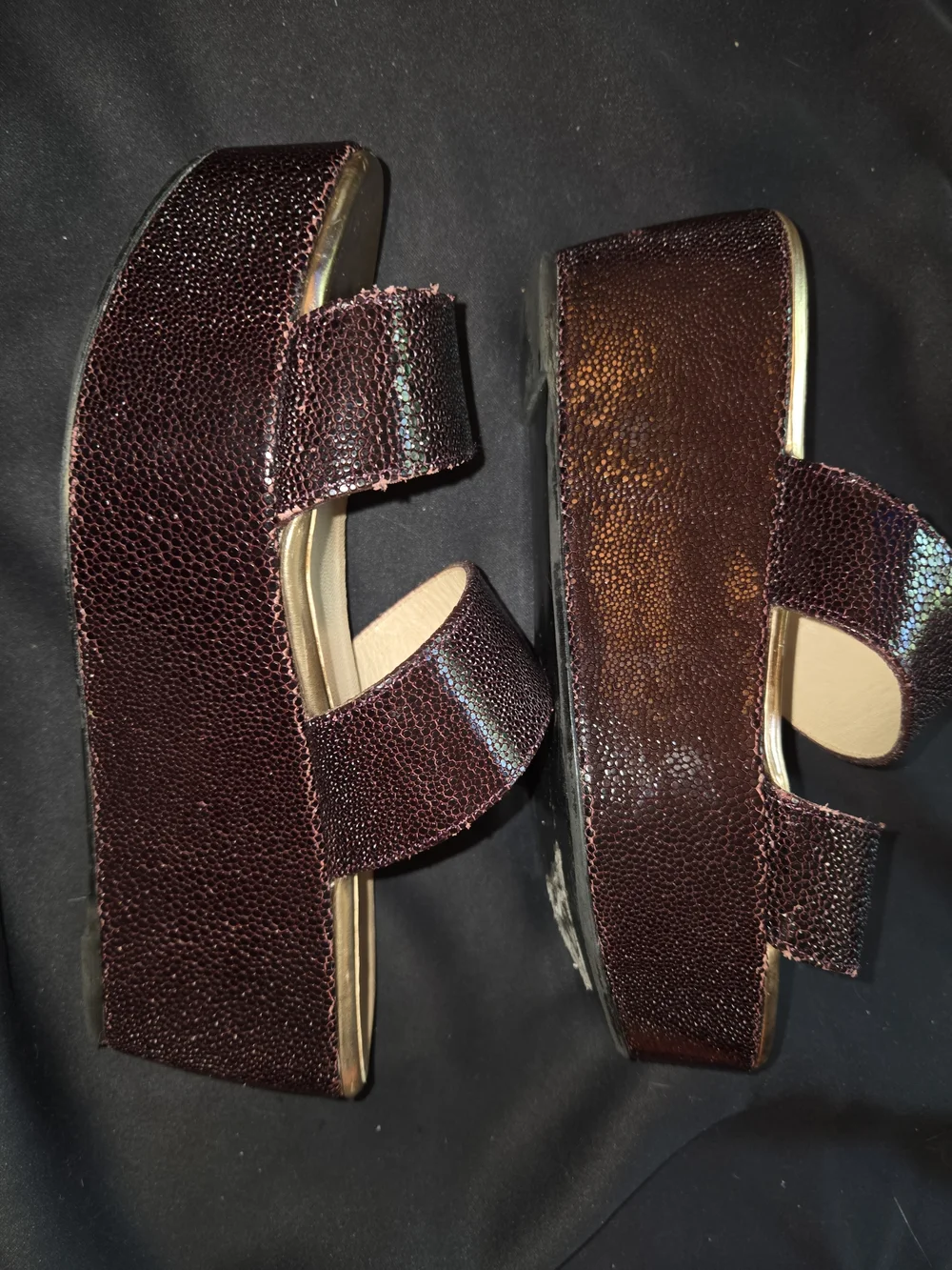 Robert Clergerie elegant burgundy